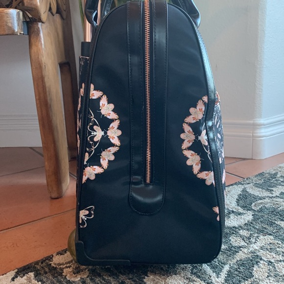 EUC Ted Baker Queen Bee Rolling Carry-On Travel Luggage Bag - Picture 6 of 17